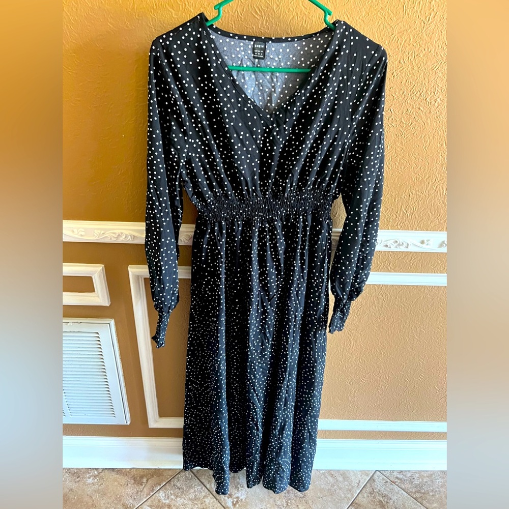 B&W polkadot Dress